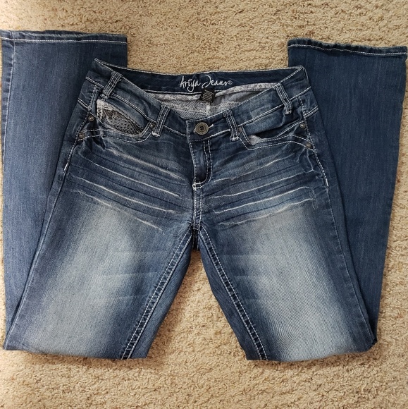 ❤️Ariya❤️Jean's - Picture 1 of 5